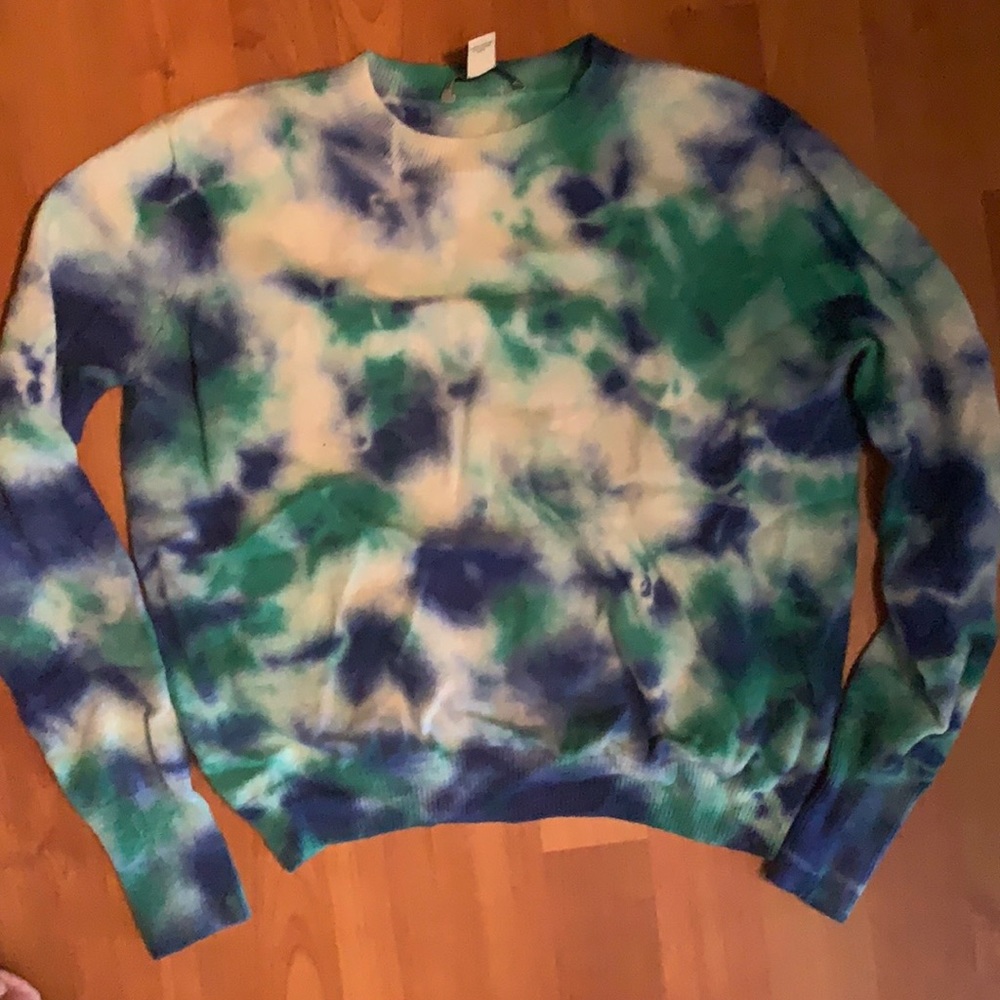 Green and Blue cashmere Sweater